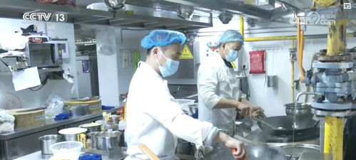就业 就医 助老 贴心服务 暖 民心 百姓 近 享品质生活