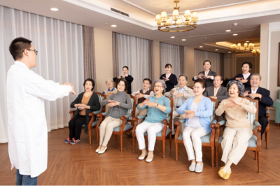 两会热议“健康老龄化”,椿萱茂引领养老服务新风向